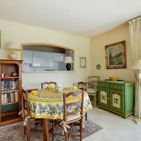 Le Green.6 Saint-Raphael (Var)
